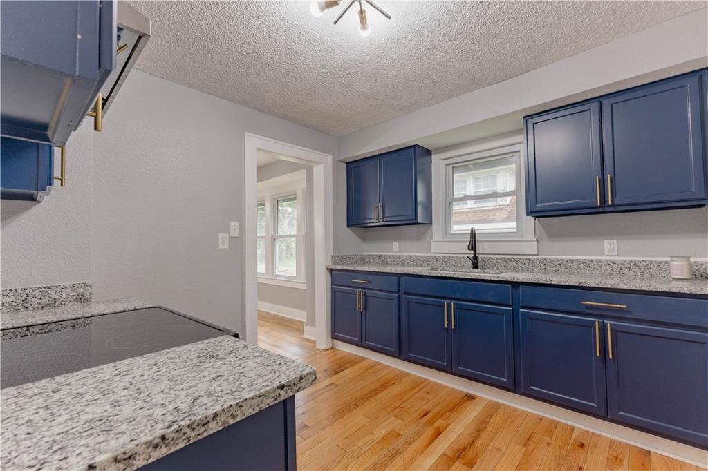 Photo 6 of 116 S Ash Avenue