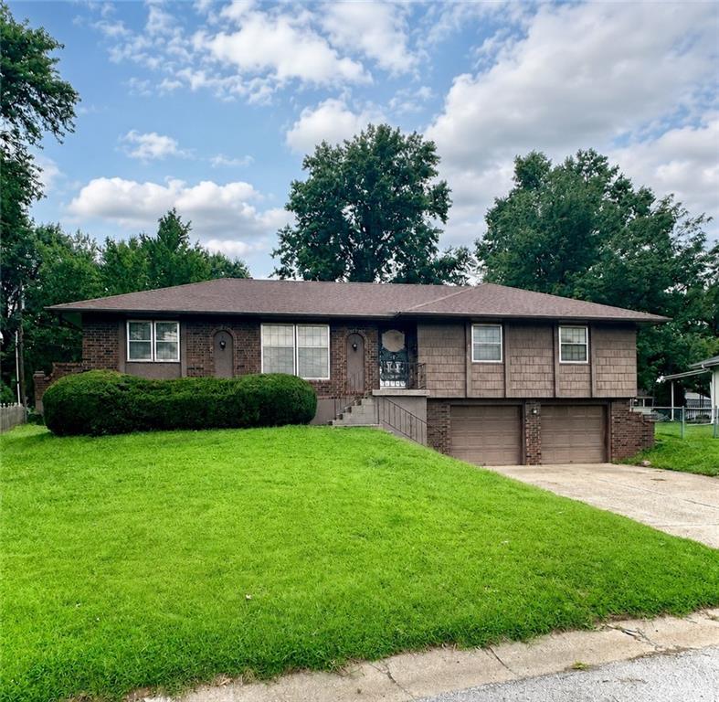 Photo of 3026 S Kendall Drive in Independence, MO