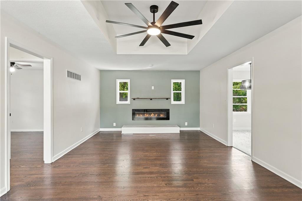 Photo 2 of 3320 Blue Ridge Boulevard