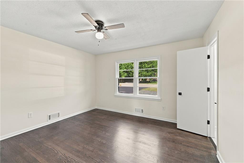 Photo 6 of 3320 Blue Ridge Boulevard