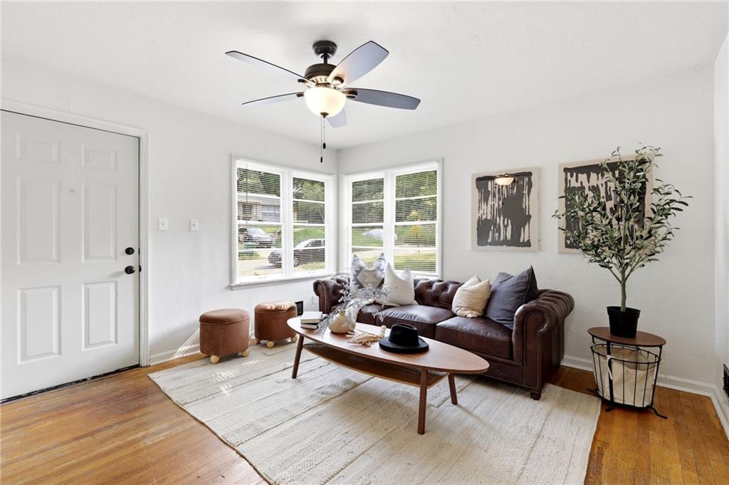 Photo 6 of 3119 Kimball Avenue
