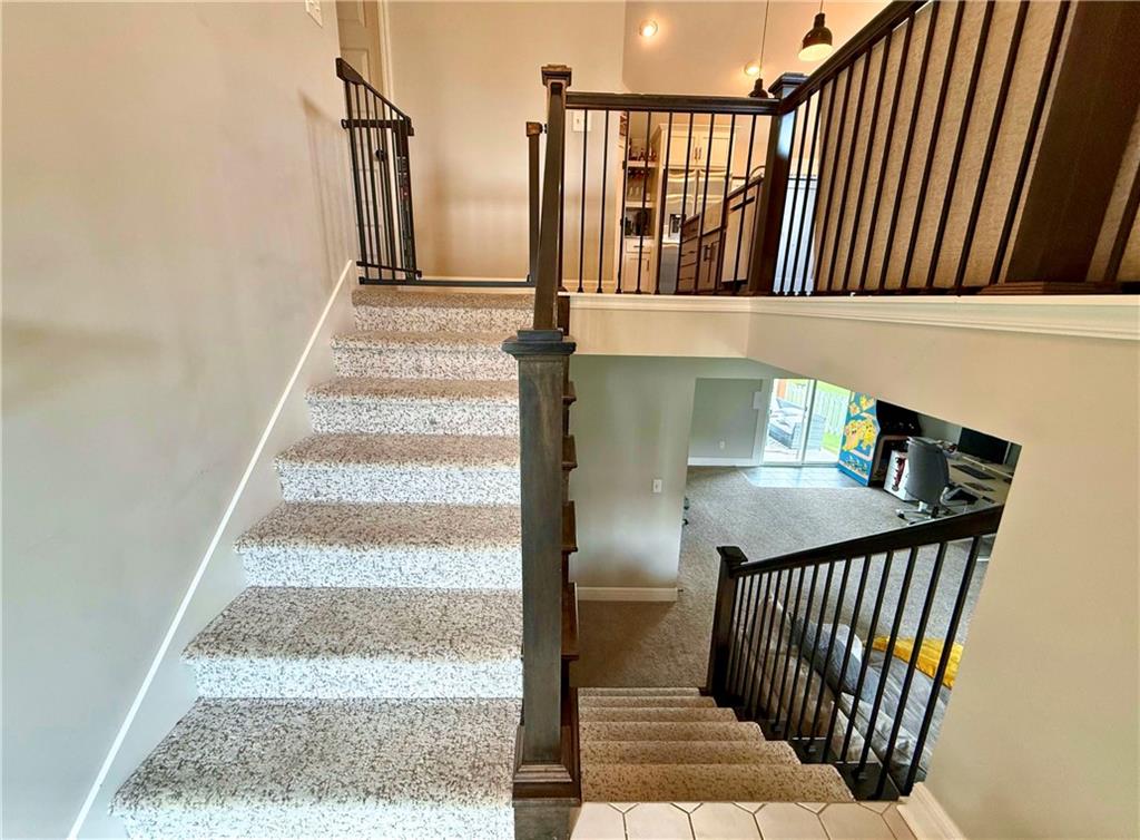 Photo 6 of 701 SE Juniper Drive