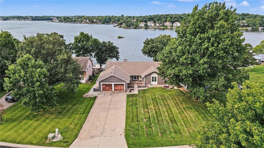 Photo of 426 N Winnebago Drive