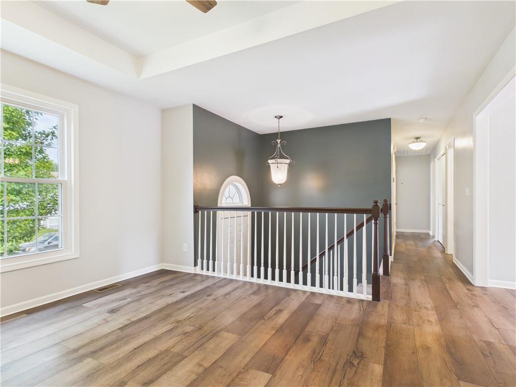 Photo 4 of 16407 Harris Avenue