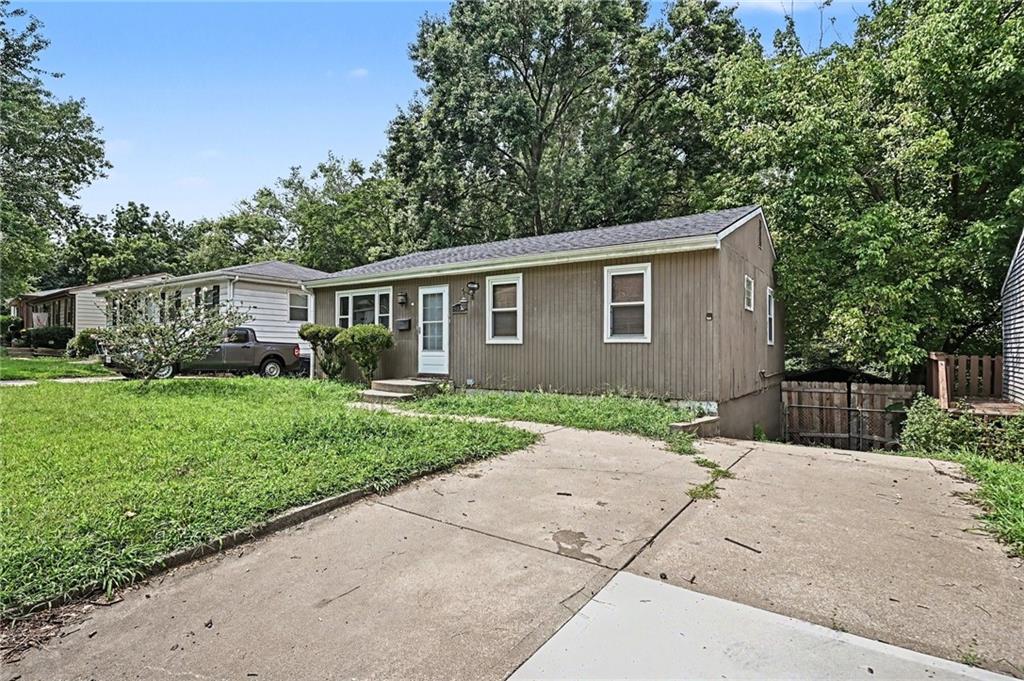 Photo 2 of 8026 NE 50th Street