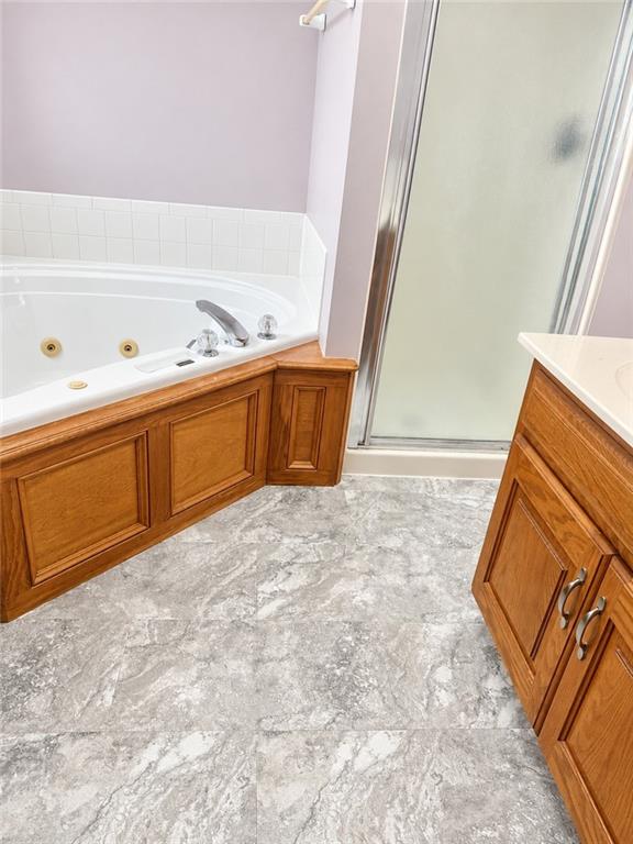 Photo 7 of 809 SW Graystone Drive