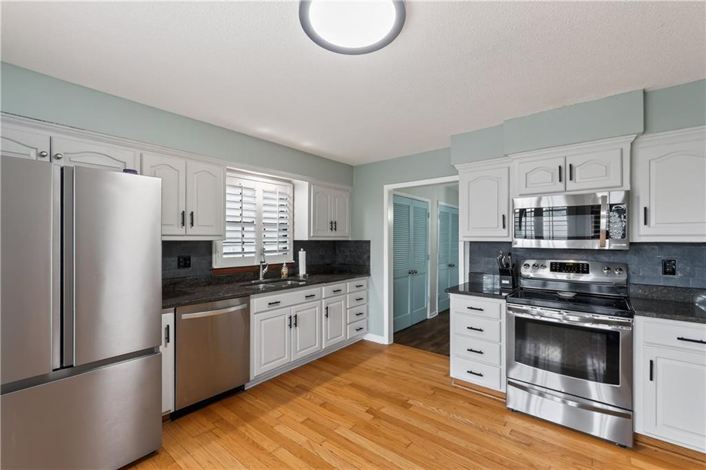 Photo 6 of 1704 NE 69th Terrace