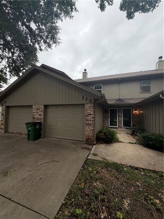 Photo of 113 NE Greystone Drive