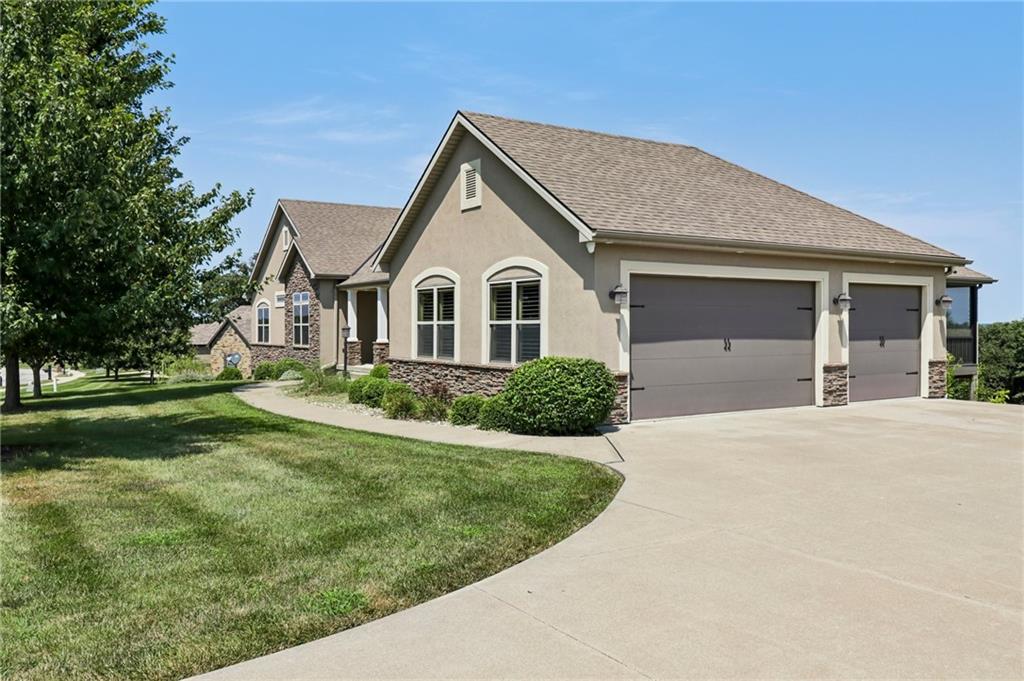 Photo 3 of 4215 Greystone Drive