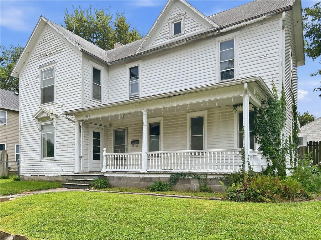 Photo of 605 W Peoria Street