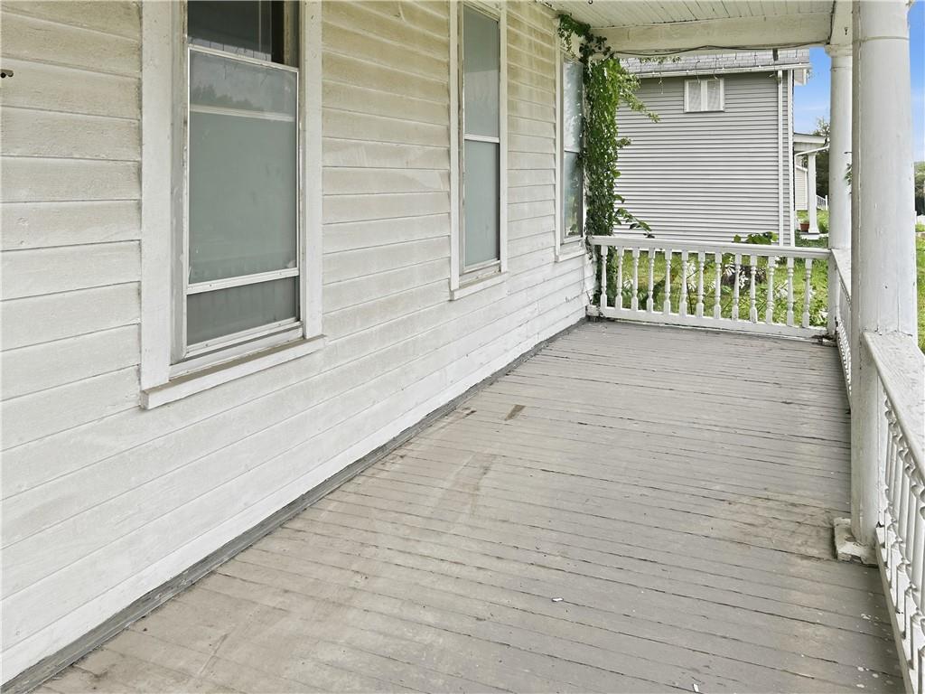Photo 3 of 605 W Peoria Street