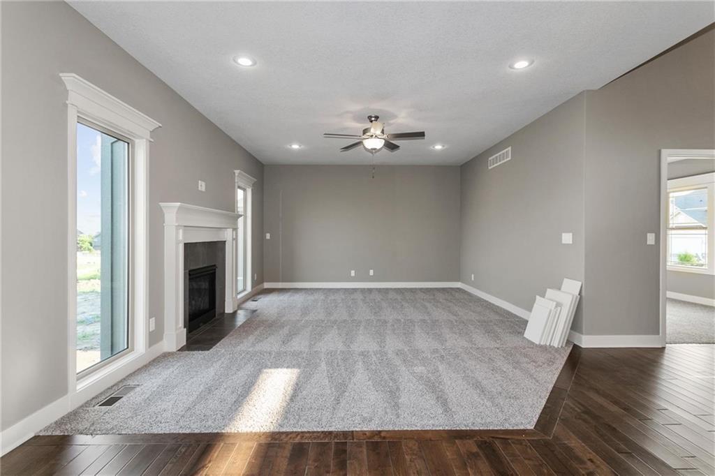Photo 6 of 11034 N Corrington Avenue