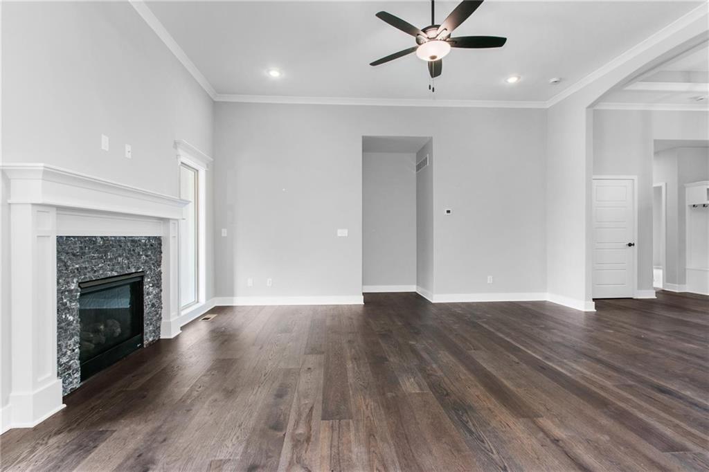 Photo 7 of 11028 N Corrington Avenue