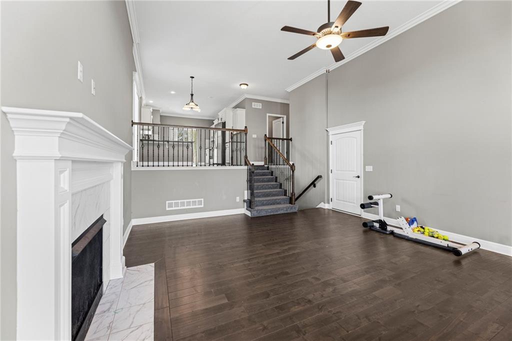 Photo 5 of 9409 N Ditzler Avenue