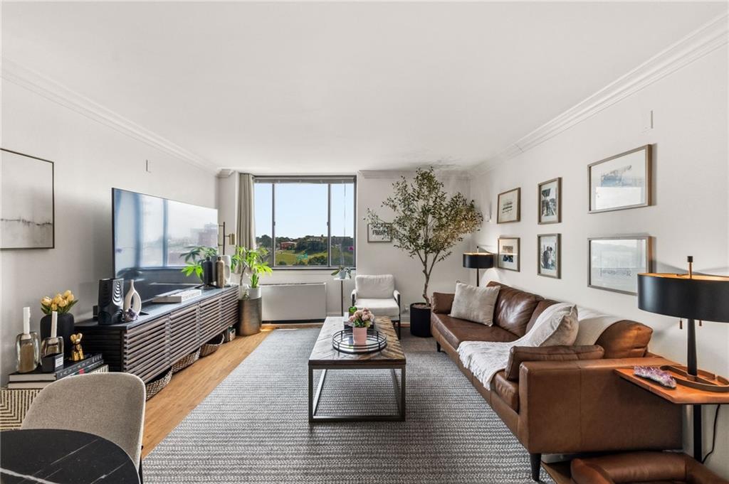 Photo of 700 E 8th Street #8Q