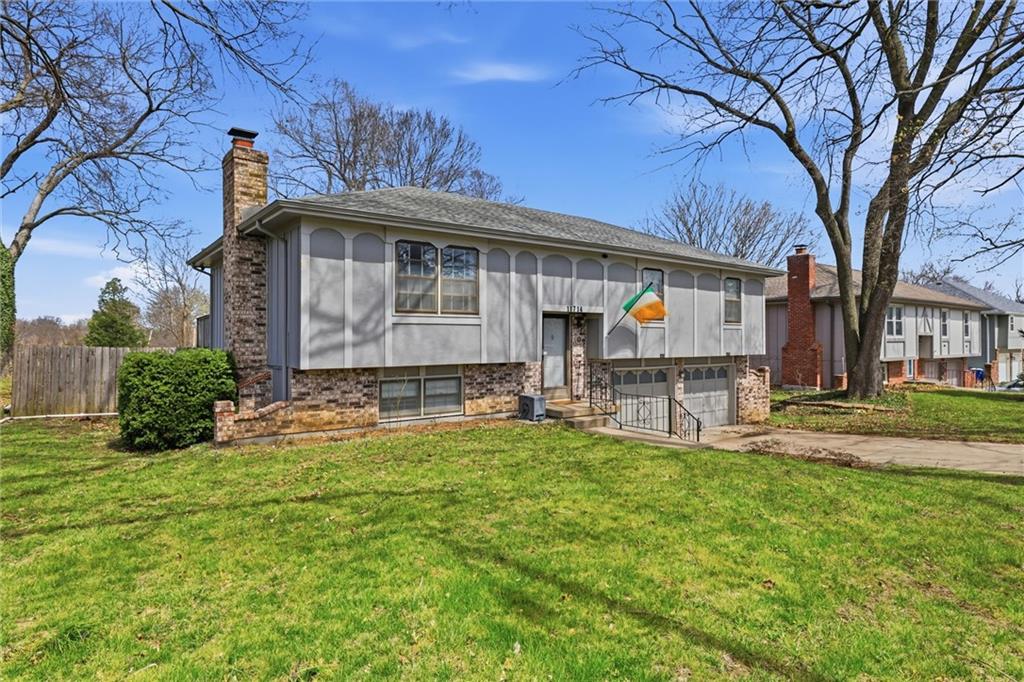 Photo 3 of 11714 W 61st Terrace