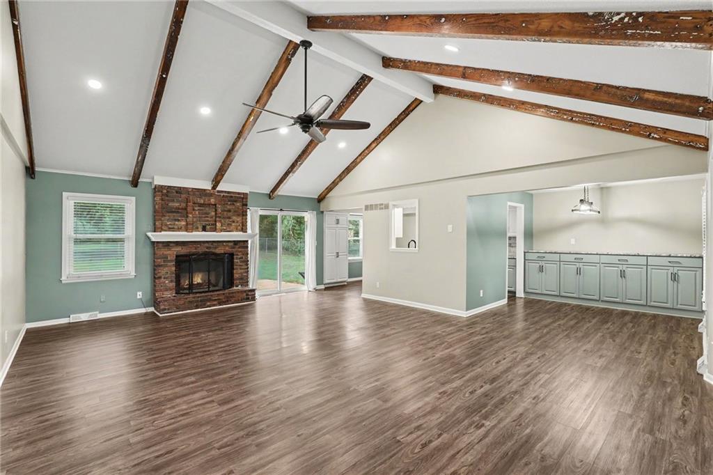 Photo 6 of 25322 Lone Pine Drive