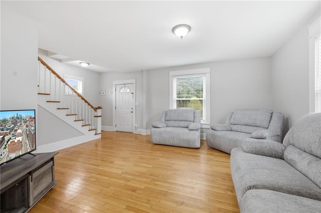 Photo 3 of 154 Clark Avenue