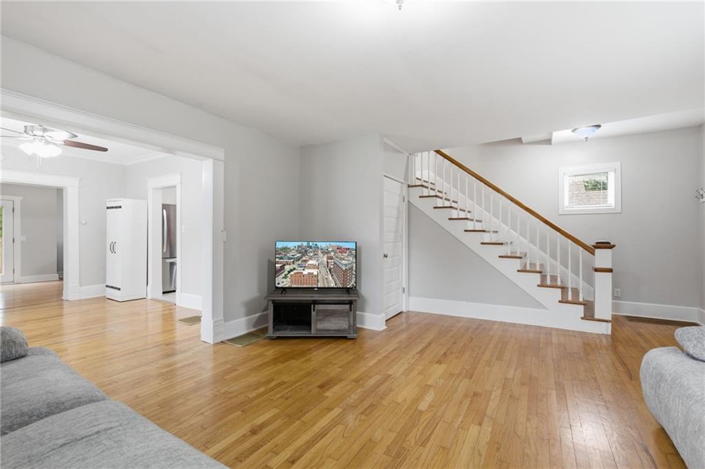 Photo 4 of 154 Clark Avenue