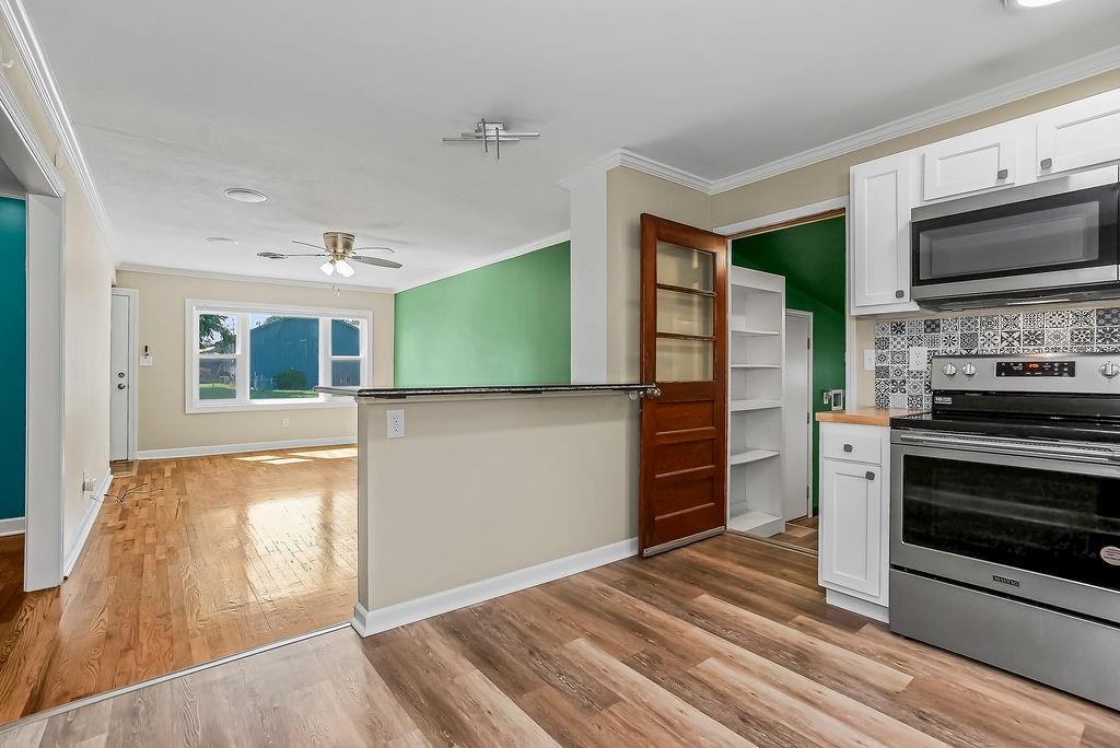 Photo 6 of 308 N Washington Street