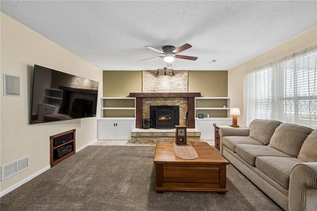 Photo 3 of 8715 NE 116th Street