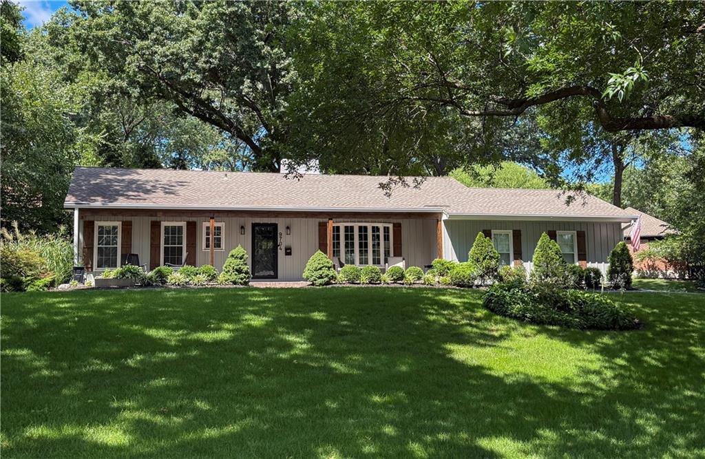 Photo of 9704 Manor Road