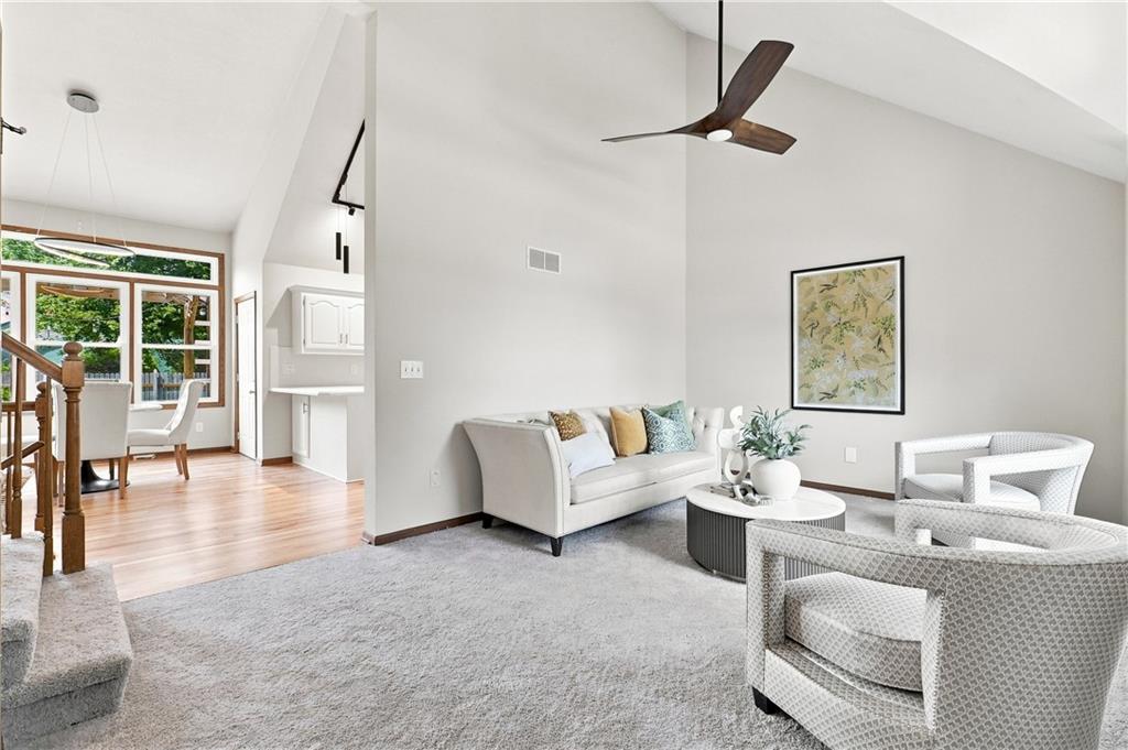 Photo 3 of 1702 Goose Creek Court