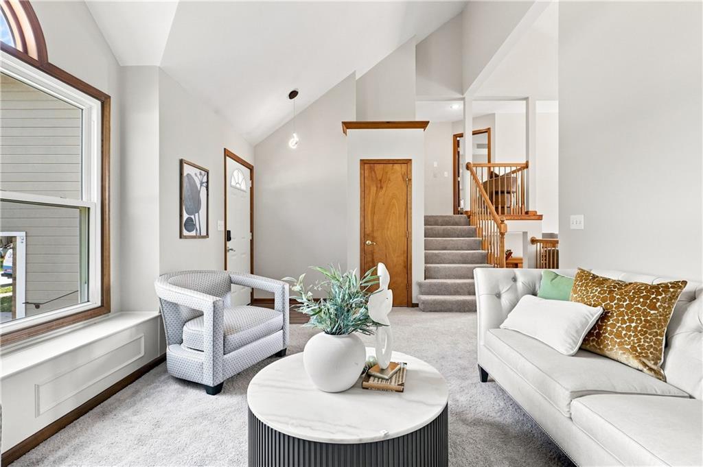 Photo 4 of 1702 Goose Creek Court