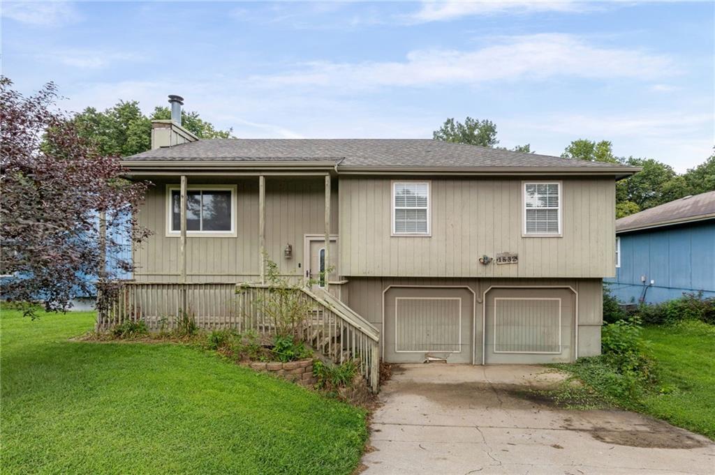 Photo of 1832 Gates Drive