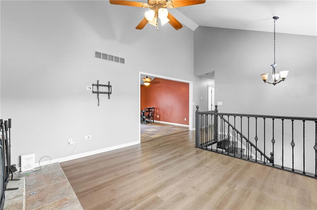 Photo 5 of 1832 Gates Drive