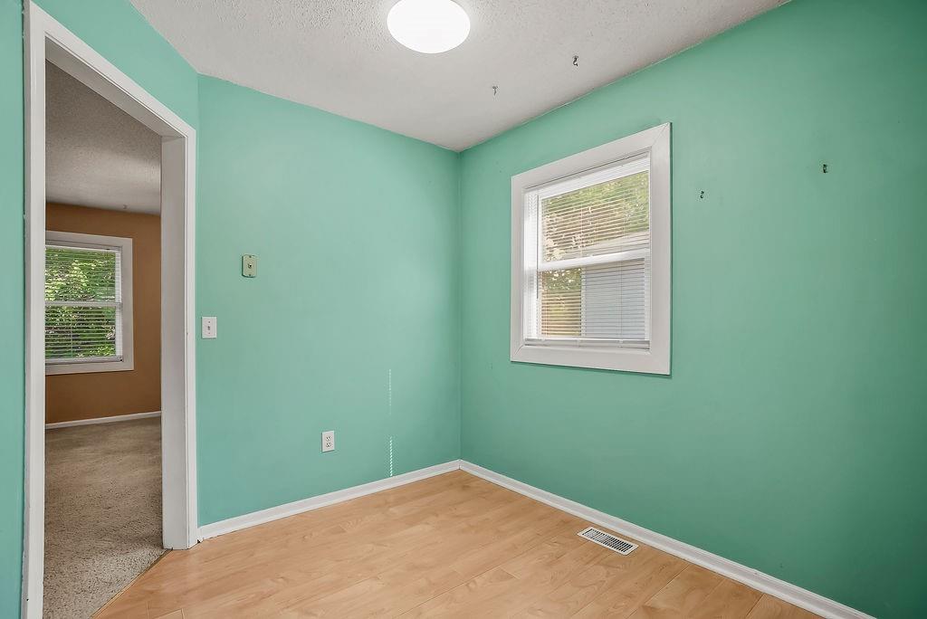 Photo 7 of 740 E Valerie Lane