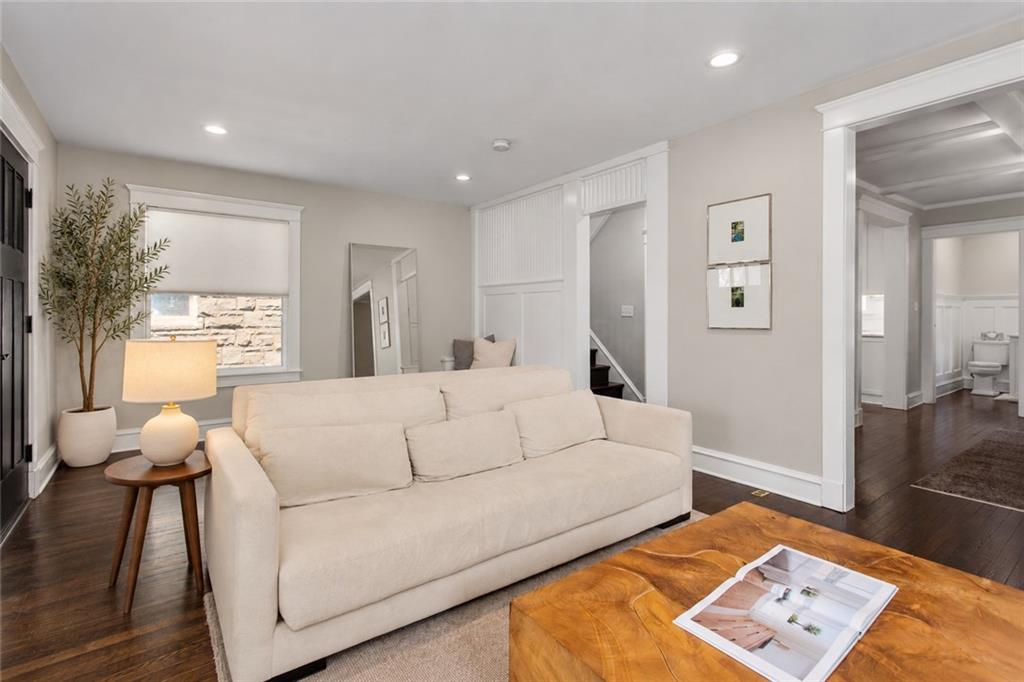 Photo 4 of 3011 Campbell Street