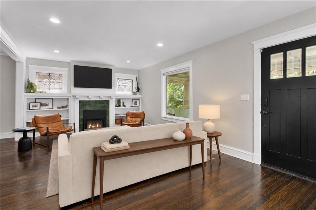 Photo 5 of 3011 Campbell Street
