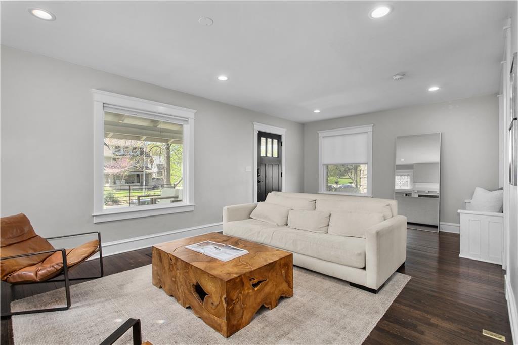 Photo 6 of 3011 Campbell Street