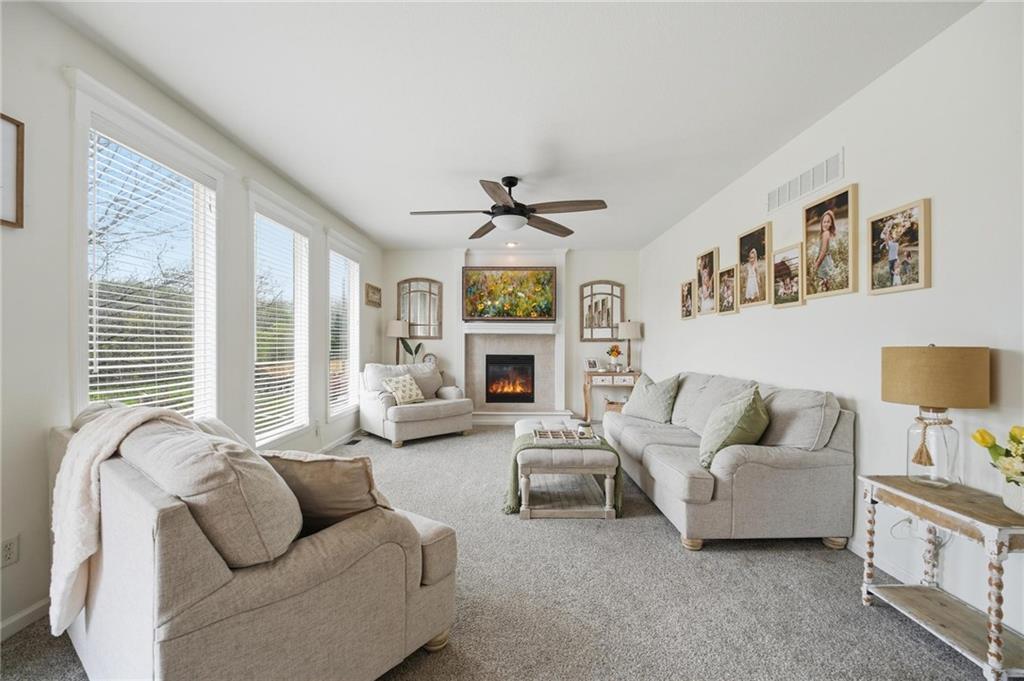 Photo 7 of 215 E Whispering Hills Boulevard