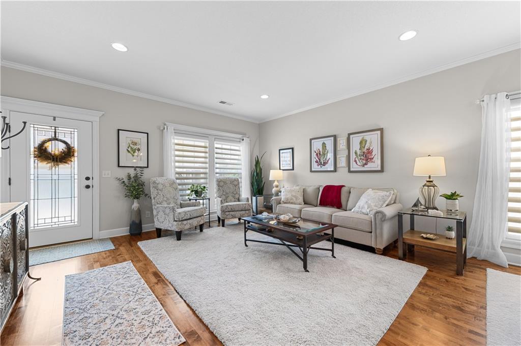 Photo 6 of 408 E 31st Avenue