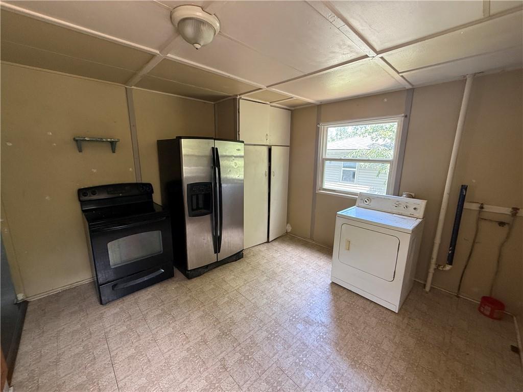 Photo 4 of 4529 N Forest Avenue
