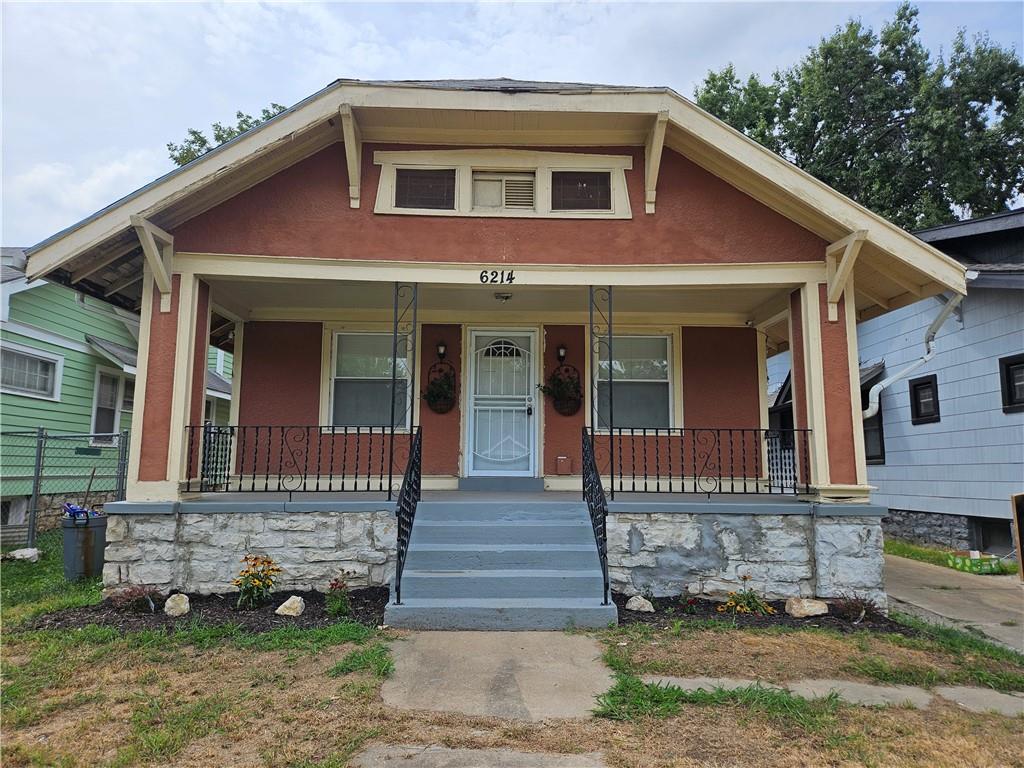 Photo of 6214 Swope Parkway