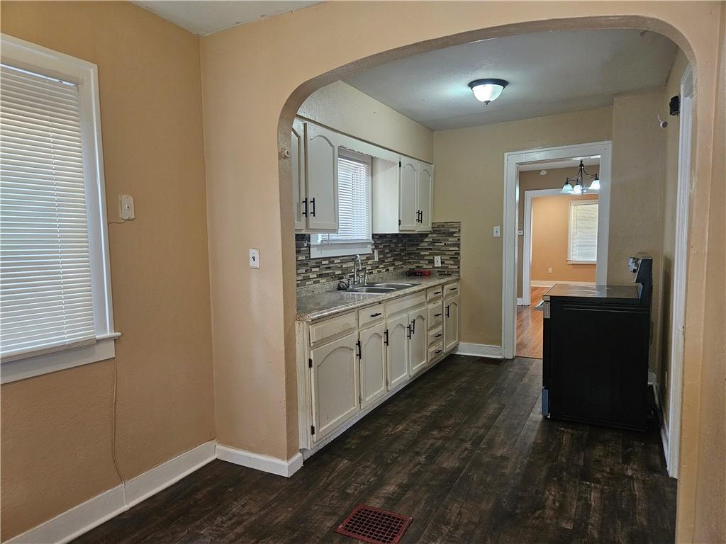 Photo 7 of 6214 Swope Parkway