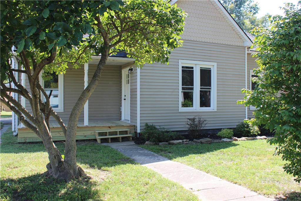 Photo of 409 Shivel Avenue