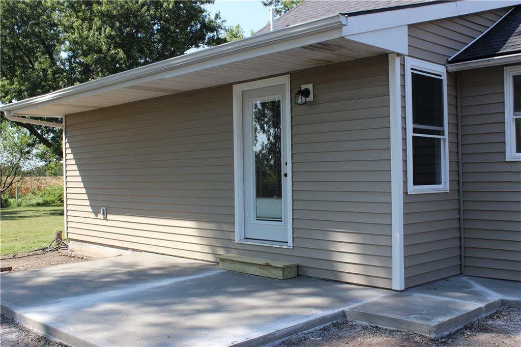 Photo 3 of 409 Shivel Avenue