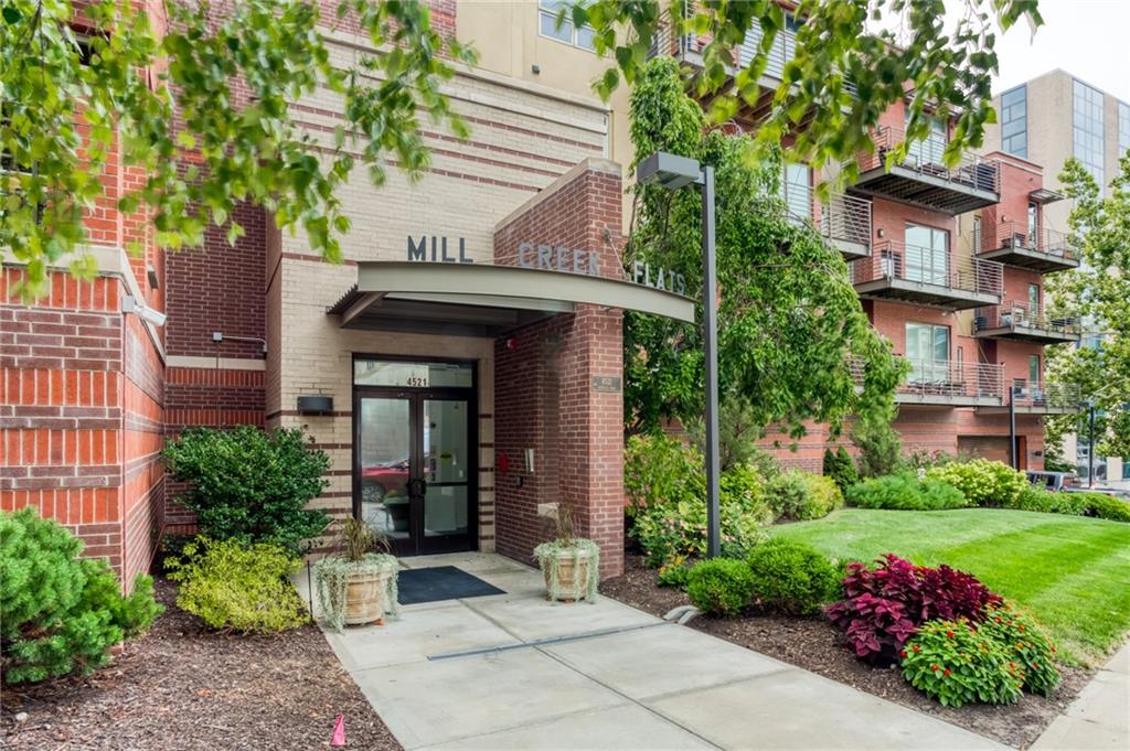 Photo of 4521 Wornall Road #210