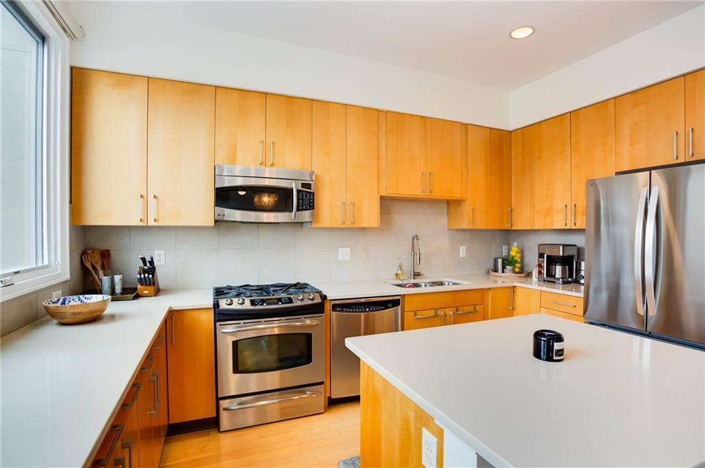 Photo 5 of 4521 Wornall Road #210