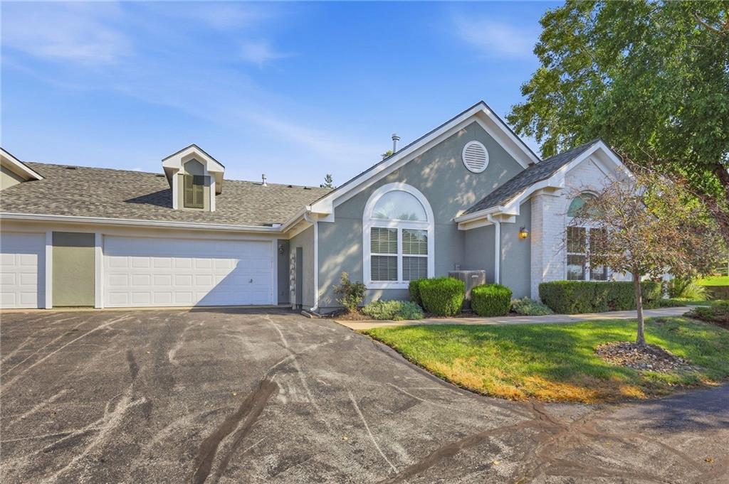 Photo 4 of 7104 Hedge Lane Terrace