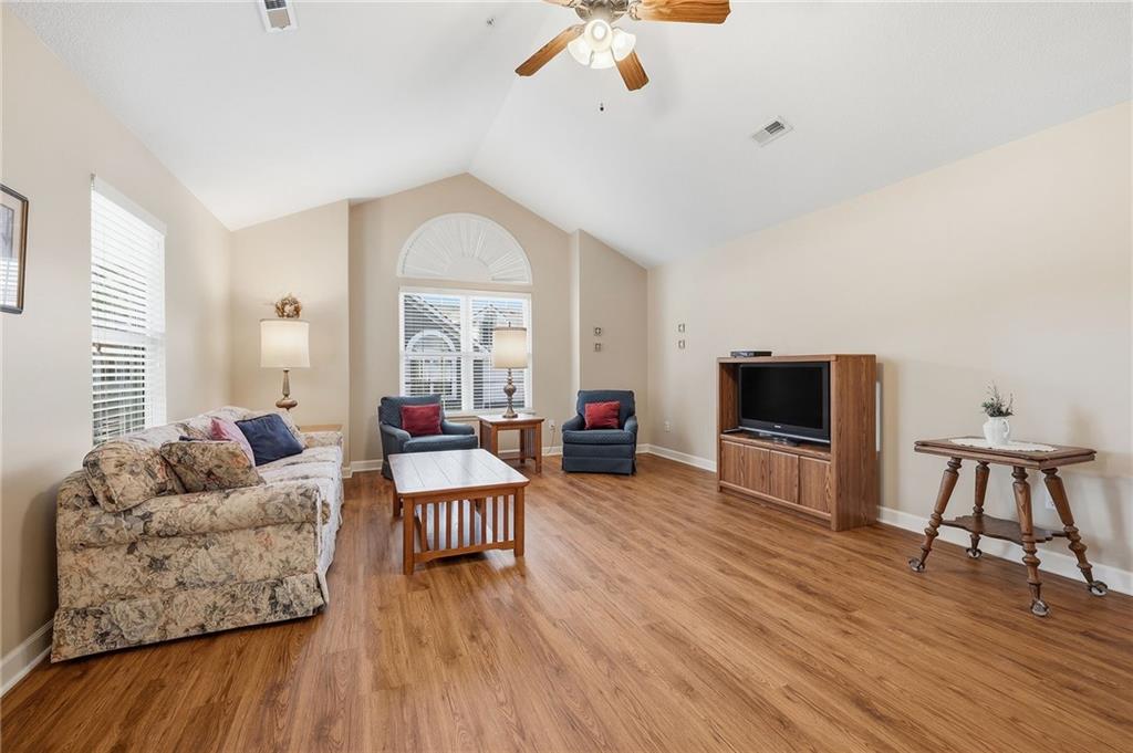 Photo 6 of 7104 Hedge Lane Terrace