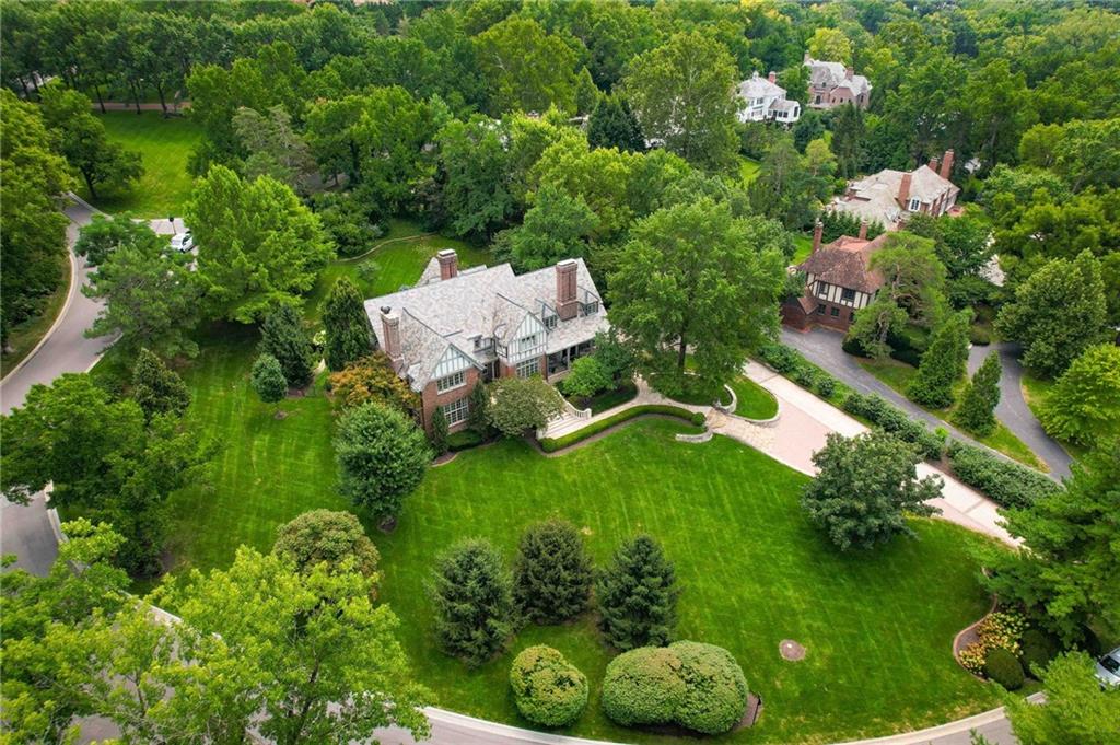 Photo 6 of 5800 Brookbank Lane