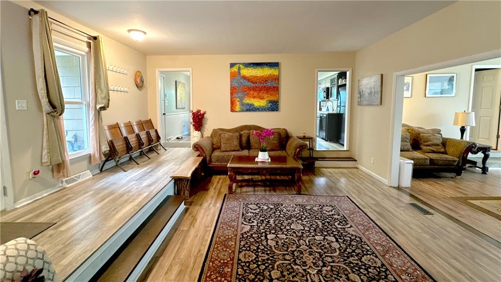 Photo 6 of 10405 BALTIMORE Avenue