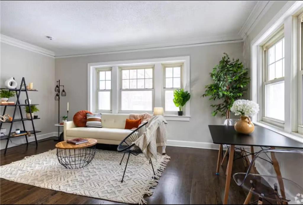 Photo 7 of 409 E Armour Boulevard