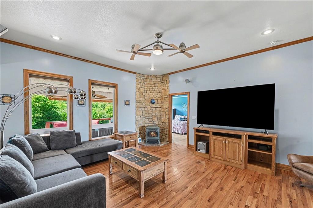 Photo 7 of 301 Prairie Rose Circle