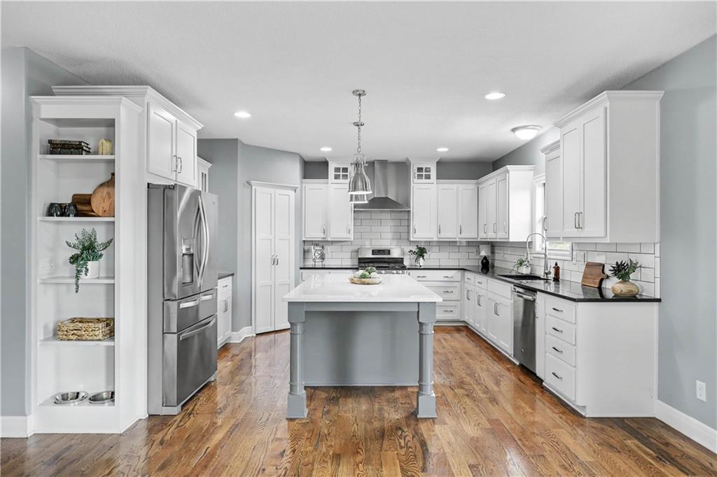 Photo 6 of 1922 Bluestone Drive